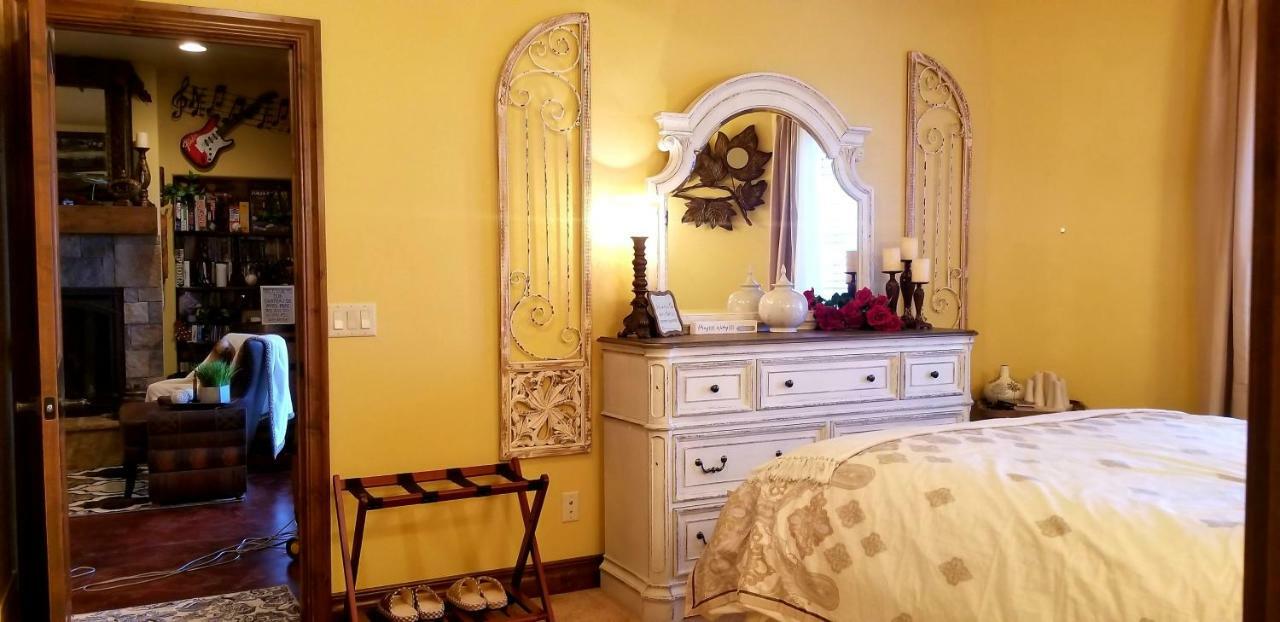 Chateau Du Pikes Peak, A Tuscany Retreat Colorado Springs Eksteriør billede